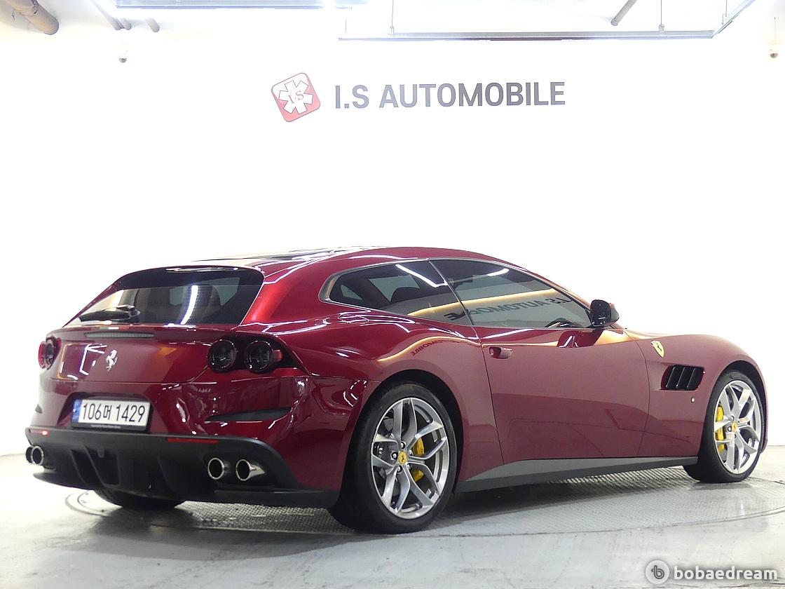 페라리 GTC4 루쏘 3.9 V8 T